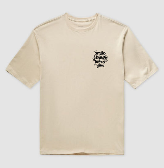 Camiseta oversized Jesus Loves You
