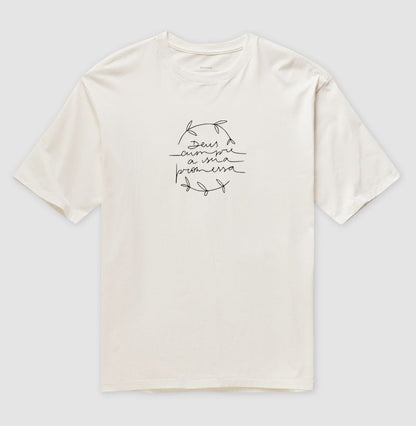 Camiseta Oversized Deus Cumpre